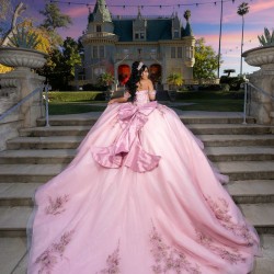 Glittering Pink Quinceanera Dresses Floral Applique Lace Off Shoulder Vestidos De 15 Anos Customized