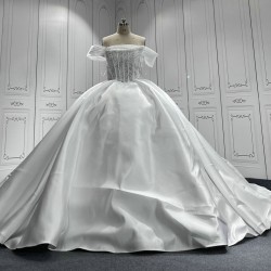 New Arrival Wedding Dresses Off Shoulder Bridal Gowns Backless Sweep Train Lace Wedding Dress