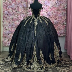 Off Shoulder Black 15 Quinceanera Dresses 2024 Sweet Party Dresses Luxury Ball Gown Classic 15 Year Old Dress Customized