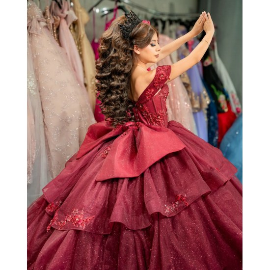 Off Shoulder Burgundy Quinceanera Dress Sweetheart Neck Vestidos De 15 Anos Tiered Sweet 16 Birthday Pageant Party Ball Gown Customized