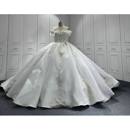 Vintage Off Shoulder Wedding Dresses Strapless Lace Tulle Sweep Train New Design Bridal Gowns